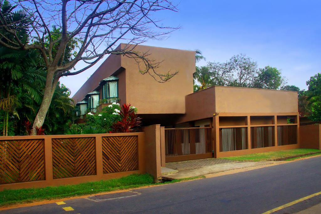 Lodge 19 Negombo Eksteriør billede