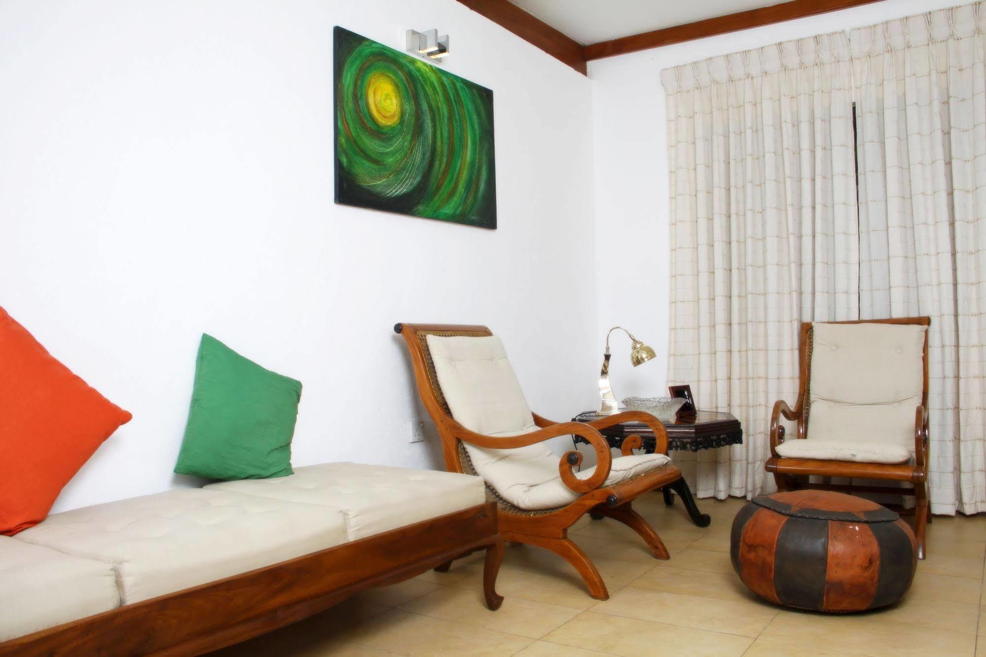 Lodge 19 Negombo Eksteriør billede